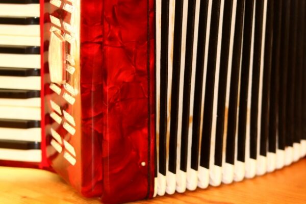 アコーディオン